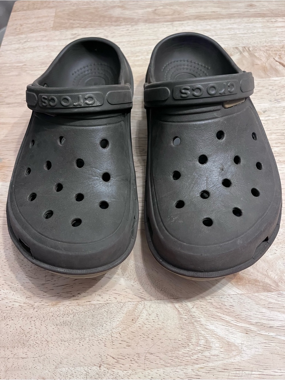 CROCS Classic Clog in Brown